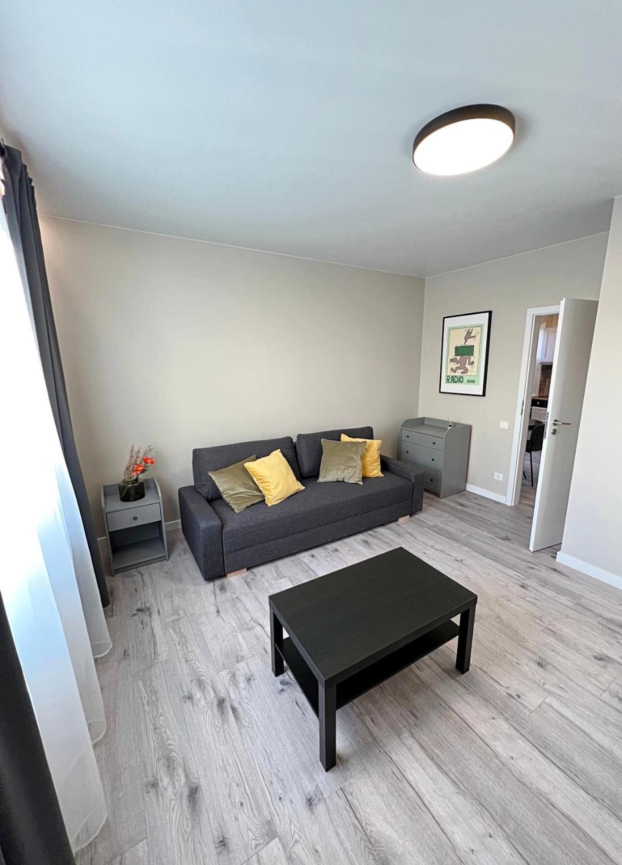 Clinic Studio Apartments By Hostlovers Kaunas Exteriör bild